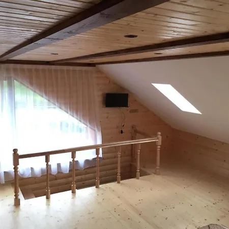 山林小屋 Holidaj *