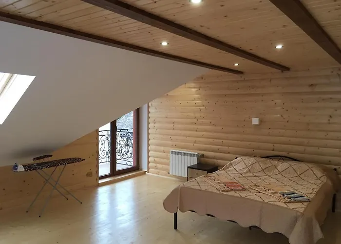山林小屋 Holidaj *