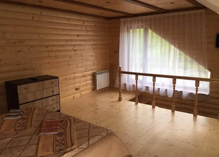 Holidaj 山林小屋 Synevyrsʼka Polyana